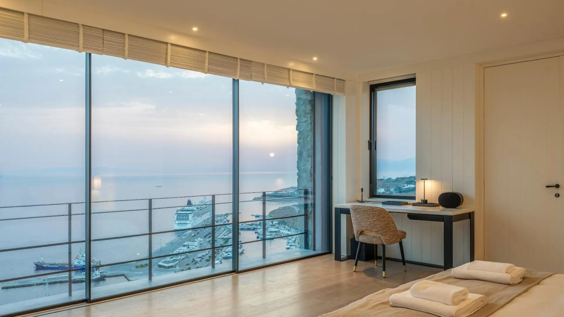 Silver Breeze Villa Mykonos Town